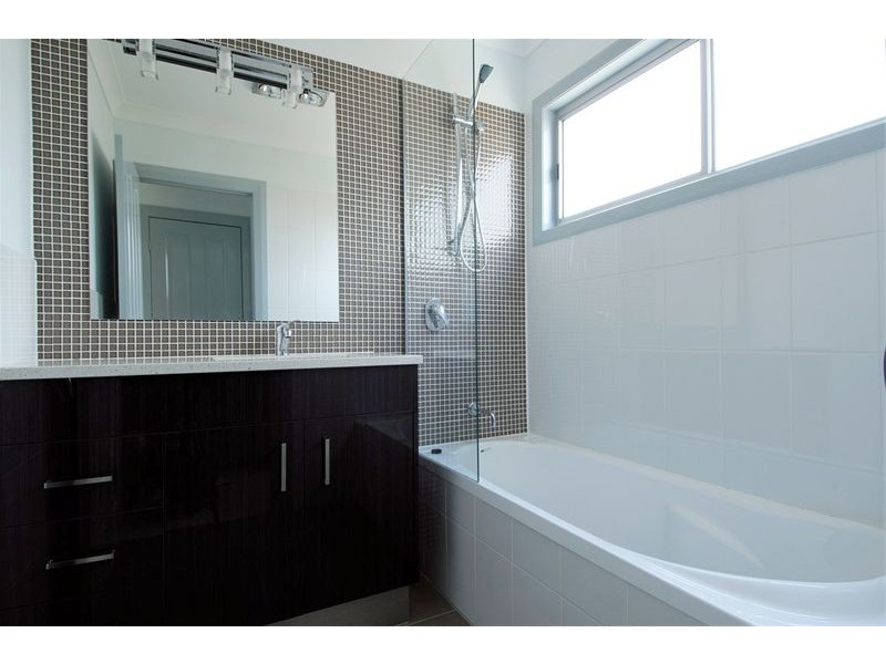 56 Lynne Grove Avenue, Corinda QLD 4075