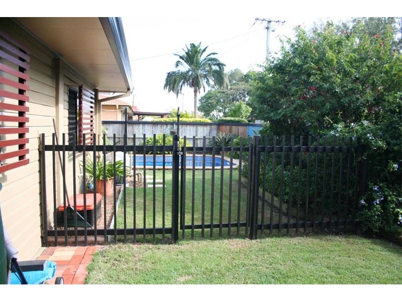 19 Penaton Street, Corinda QLD 4075