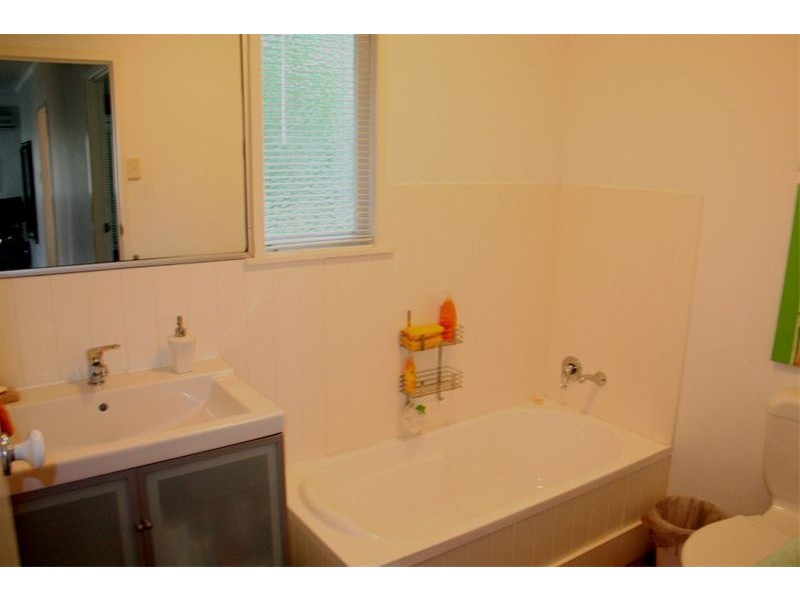 5 Gladstone Street, Oxley QLD 4075