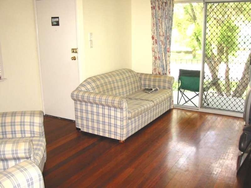 80 Lancelot Street, Tennyson QLD 4105