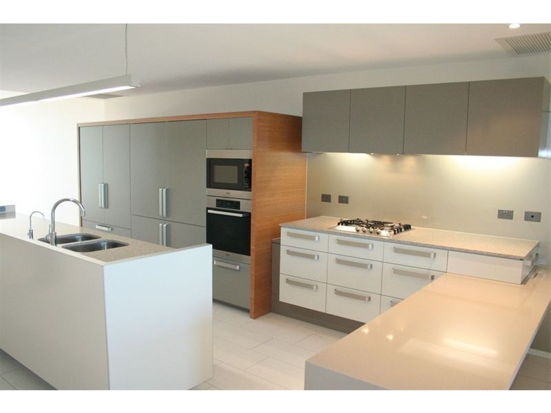 Level 4 3207/211 King Arthur Terrace, Tennyson QLD 4105