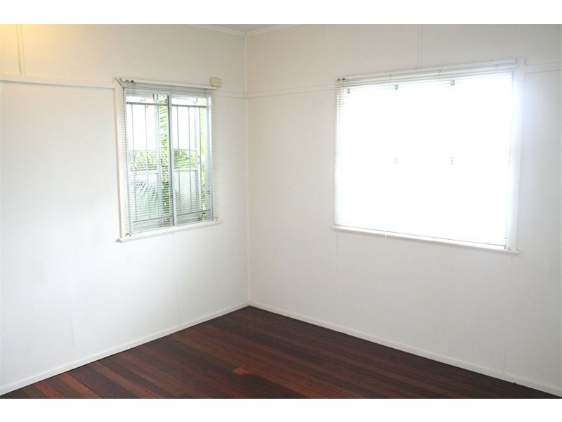 13 Waratah Avenue, Graceville QLD 4075