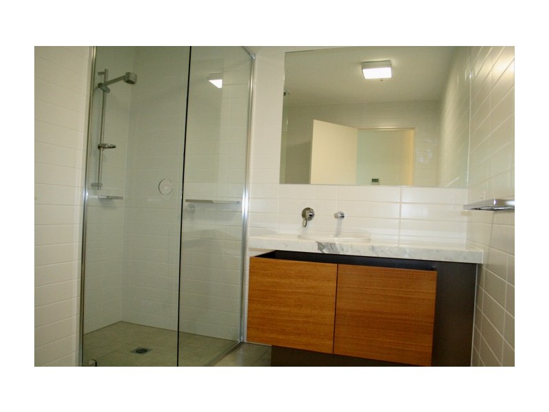 226/105 ‘Tennyson Reach’ King Arthur Terrace, Tennyson QLD 4105