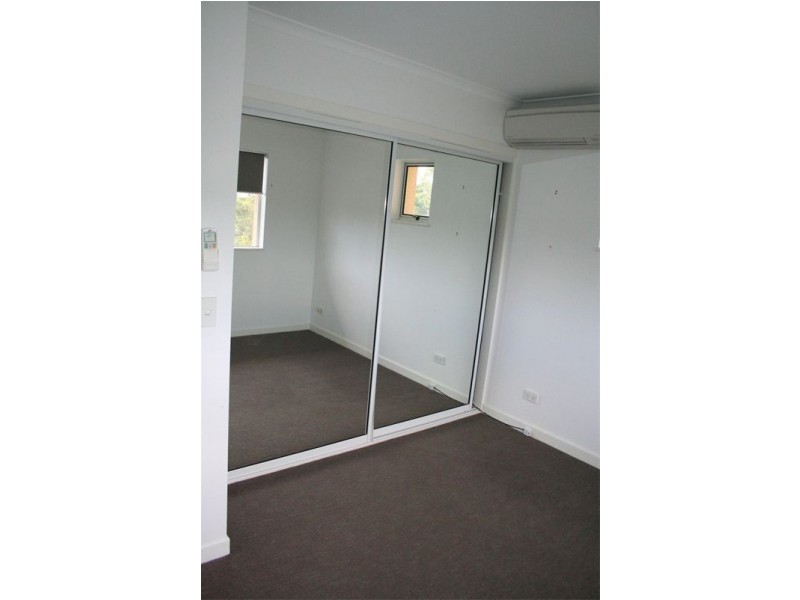 9/200 Swann Road, Taringa QLD 4068