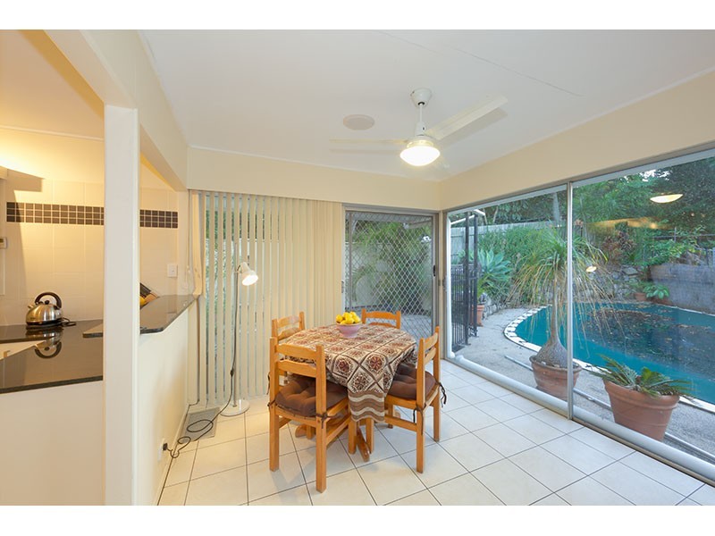 9 Kyoga Street, Kenmore QLD 4069