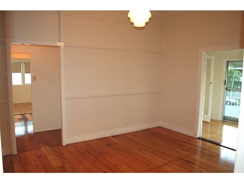 28 Churchill Street, Graceville QLD 4075