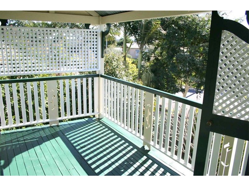 18 Cormack Street, Sherwood QLD 4075