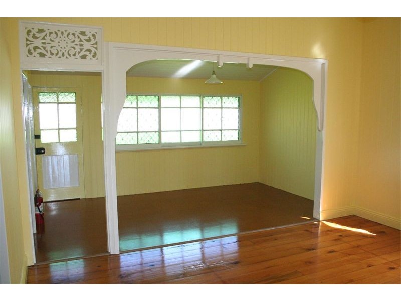 18 Cormack Street, Sherwood QLD 4075