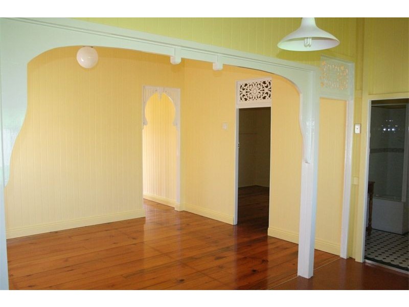 18 Cormack Street, Sherwood QLD 4075