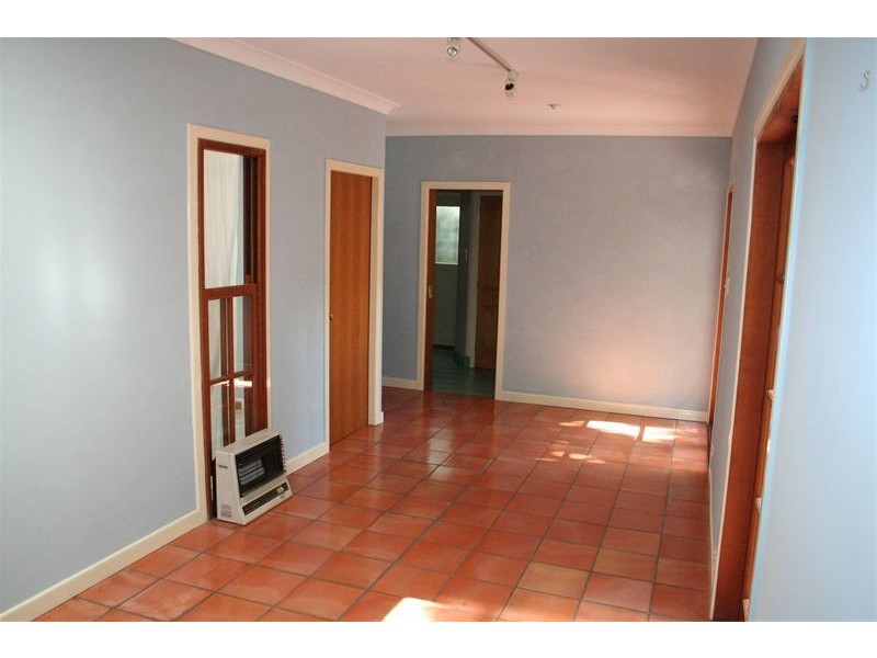 83 Honour Avenue, Chelmer QLD 4068