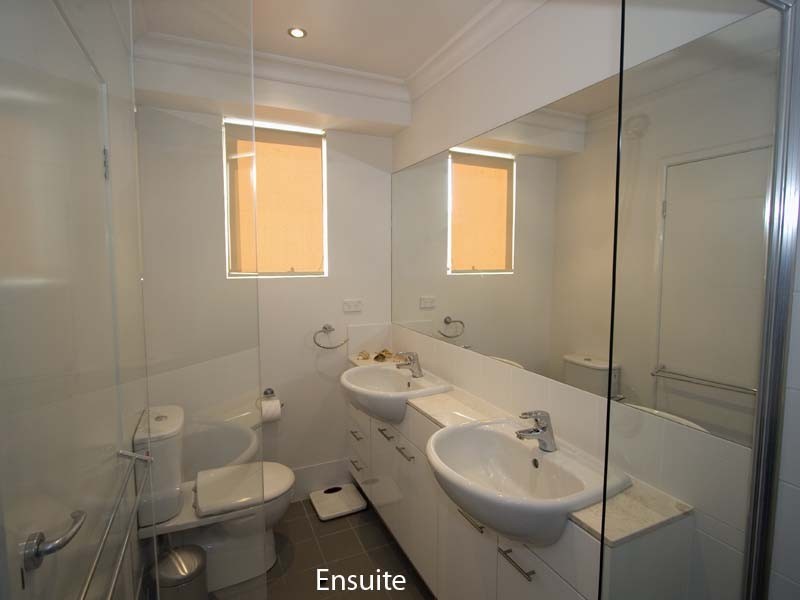 21/16 Grosvenor Road, Indooroopilly QLD 4068