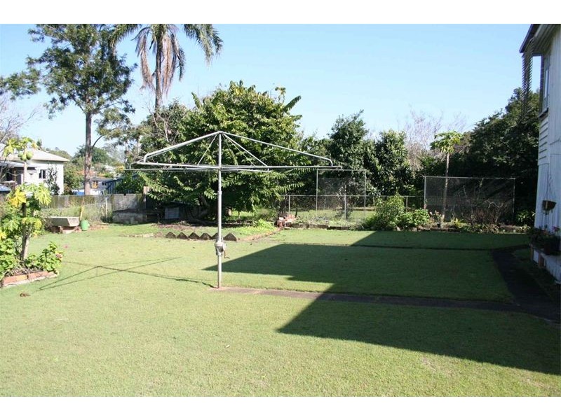 9 NELSON STREET, Corinda QLD 4075