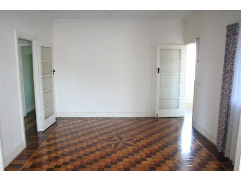 65 Queenscroft Street, Chelmer QLD 4068