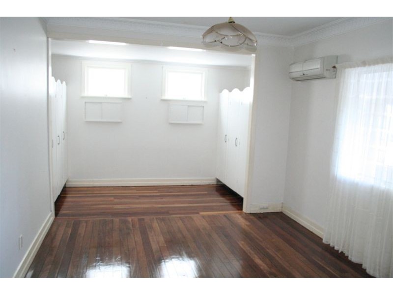 65 Queenscroft Street, Chelmer QLD 4068