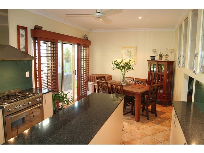 9 Ruth Street, Corinda QLD 4075