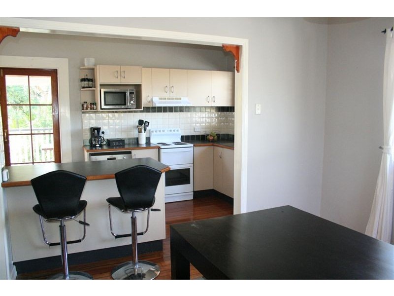 25 Oxley Station Road, Oxley QLD 4075