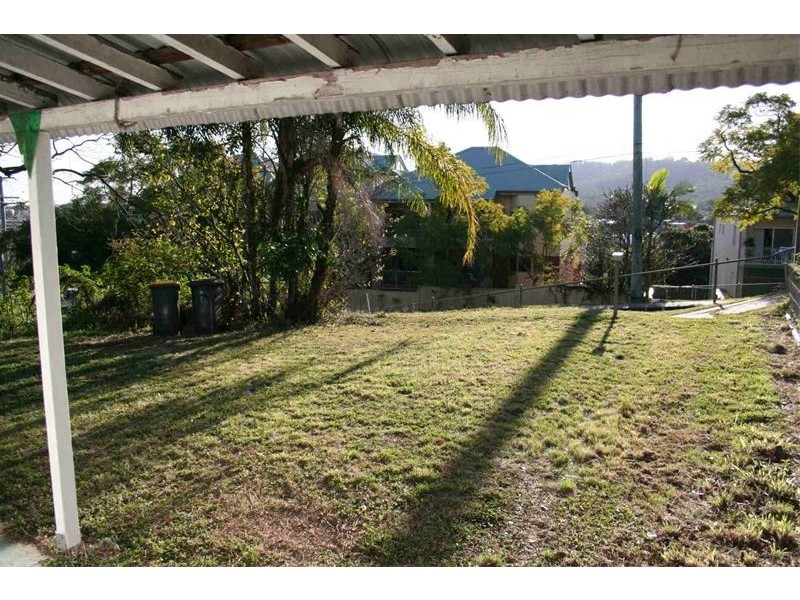 4 Clarence Road, Indooroopilly QLD 4068