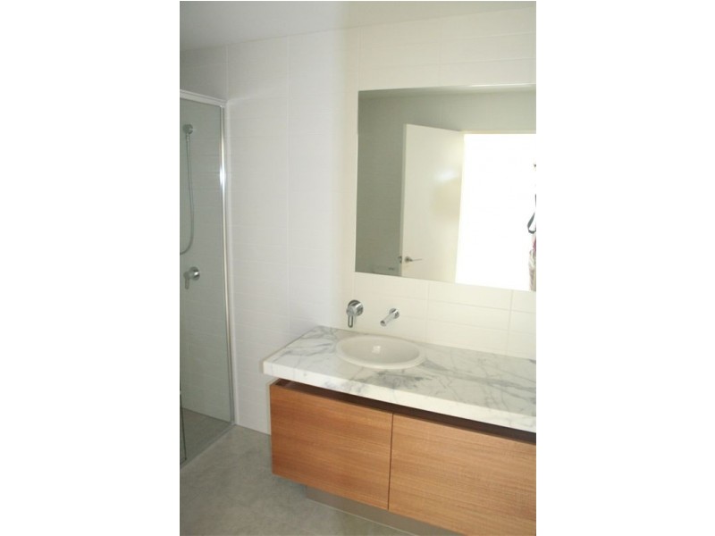 308 /205 King Arthur Terrrace, Tennyson QLD 4105