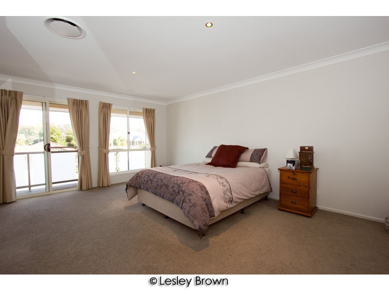 18 Chancellor Street, Sherwood QLD 4075