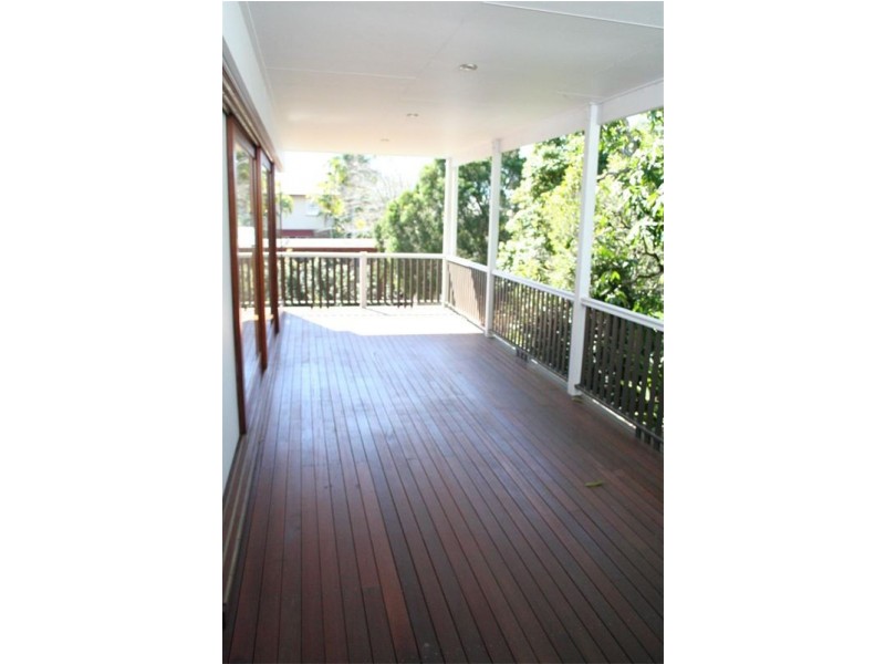 24 CHANCELLOR STREET, Sherwood QLD 4075