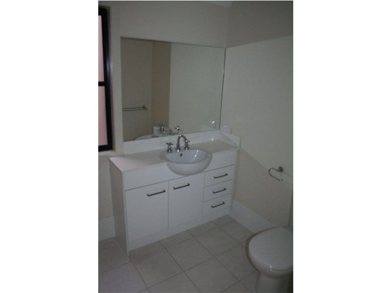 24 CHANCELLOR STREET, Sherwood QLD 4075