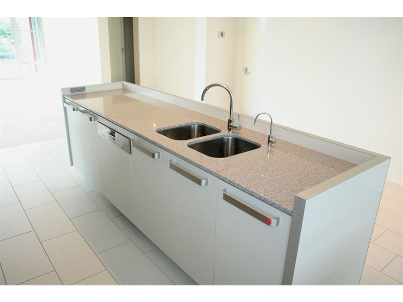 107/211 King Arthur Terrrace, Tennyson QLD 4105