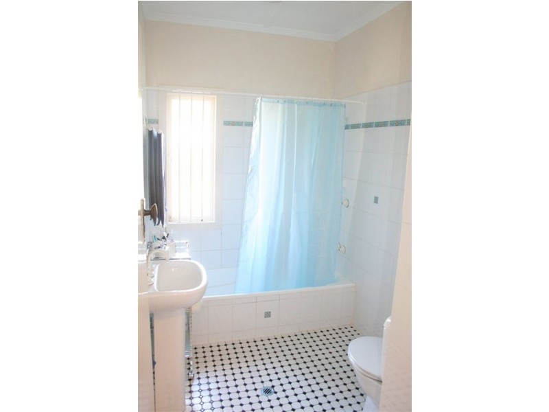 46 Crawford Road, Chelmer QLD 4068