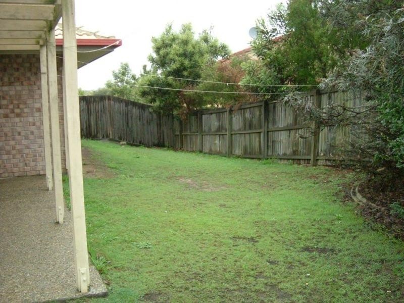 18 Florence Place, Oxley QLD 4075