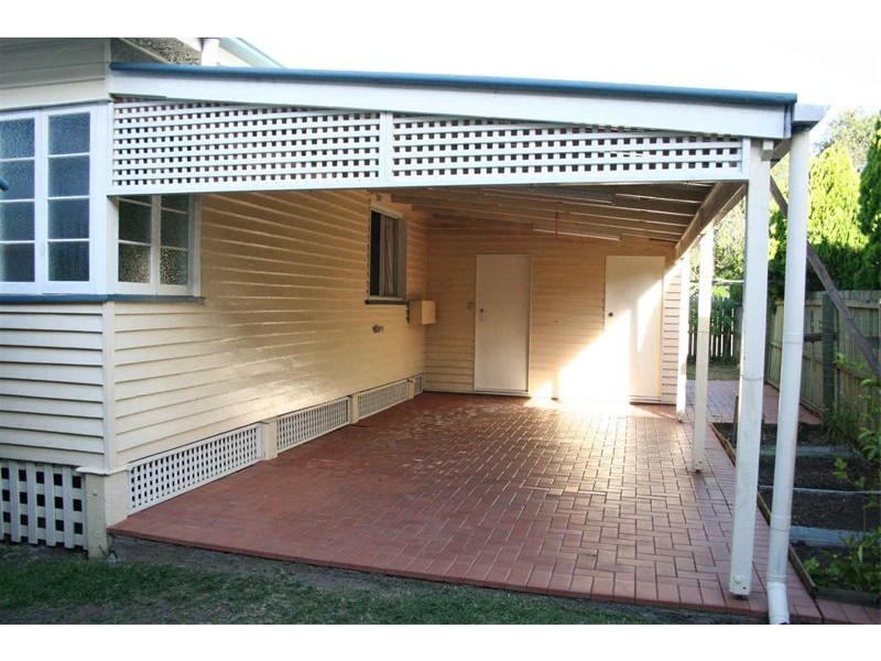 73 Lynne Grove Avenue, Corinda QLD 4075