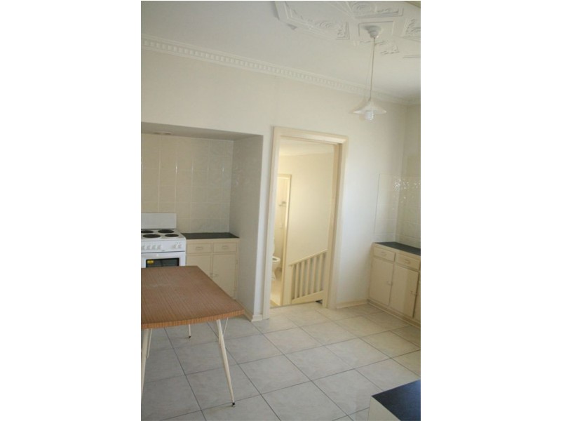 64 King Arthur Terrace, Tennyson QLD 4105