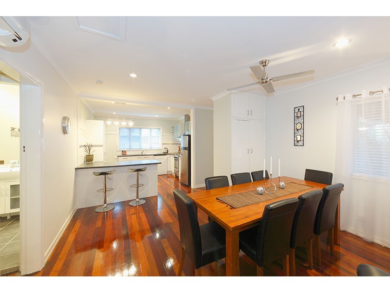 65 Honour Avenue, Chelmer QLD 4068