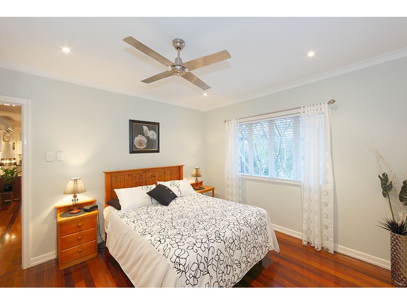 65 Honour Avenue, Chelmer QLD 4068