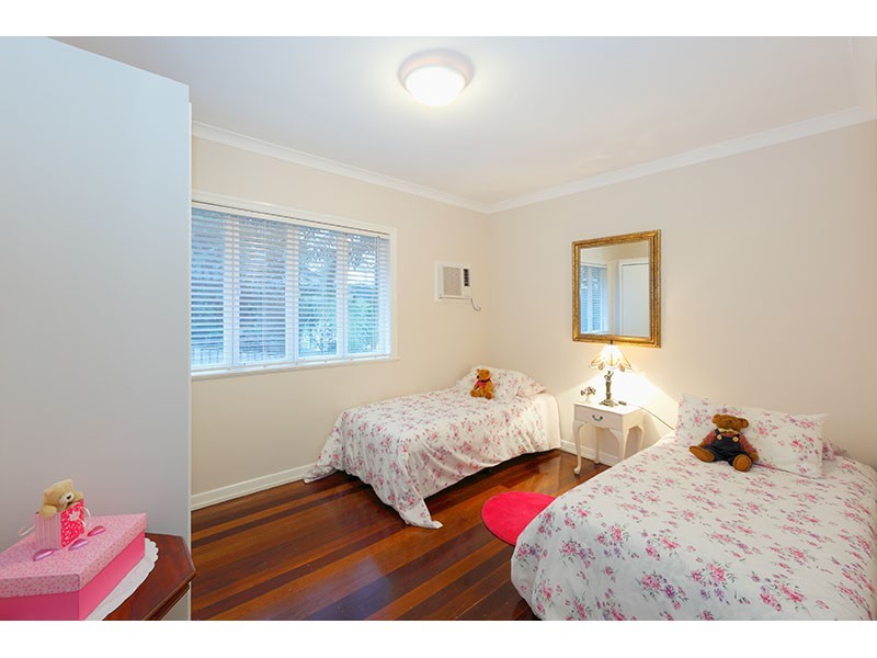 65 Honour Avenue, Chelmer QLD 4068