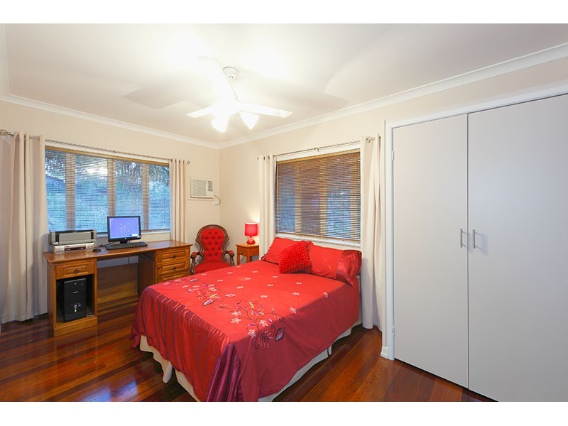 65 Honour Avenue, Chelmer QLD 4068