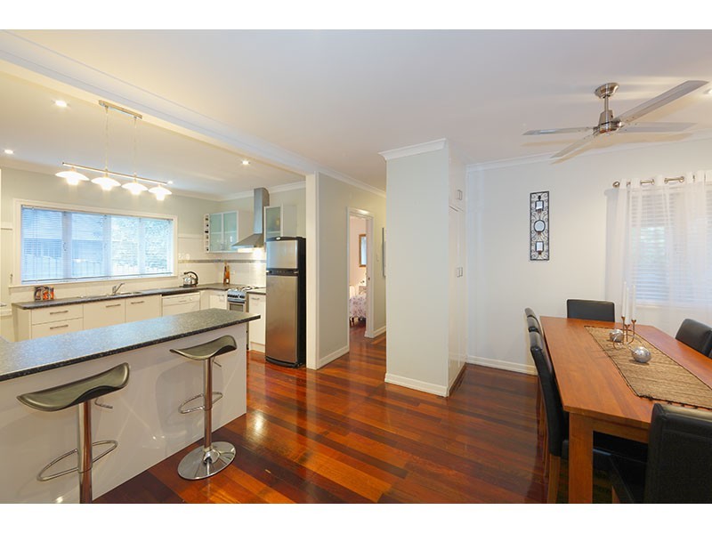 65 Honour Avenue, Chelmer QLD 4068