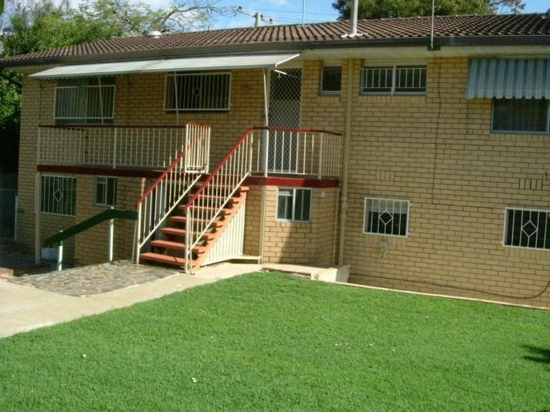 46 Gray Avenue, Corinda QLD 4075