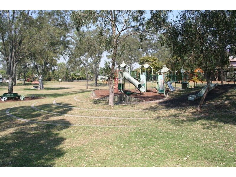 56 William Terrace, Oxley QLD 4075