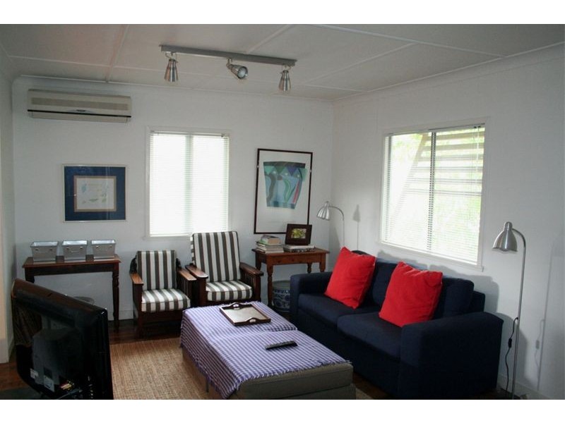 5 Gladstone Street, Oxley QLD 4075