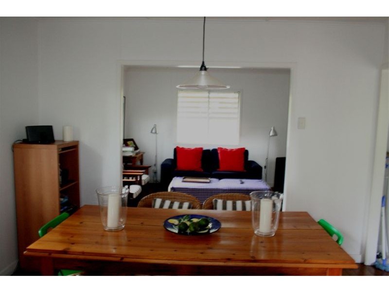 5 Gladstone Street, Oxley QLD 4075