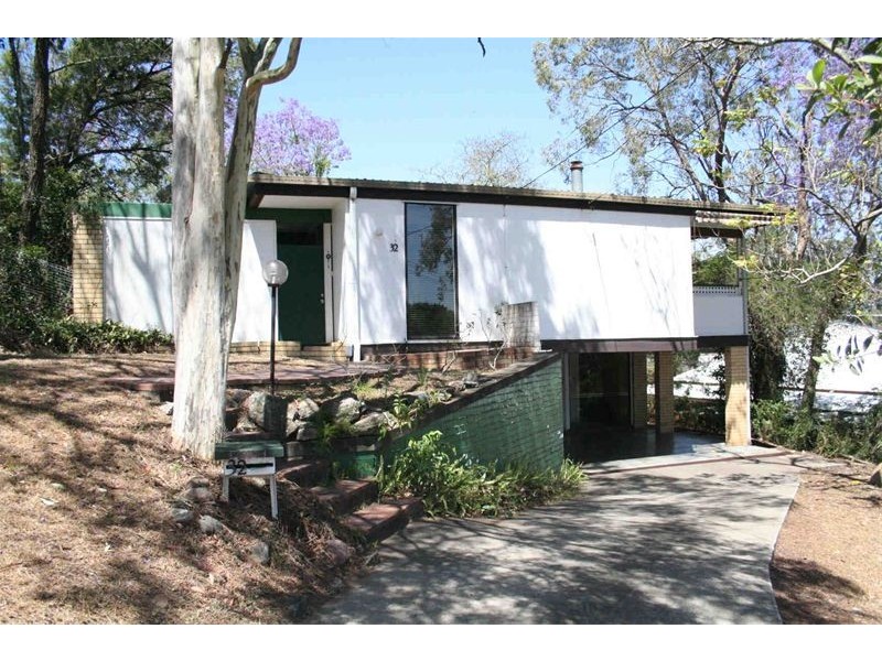32 Victoria Street, Indooroopilly QLD 4068