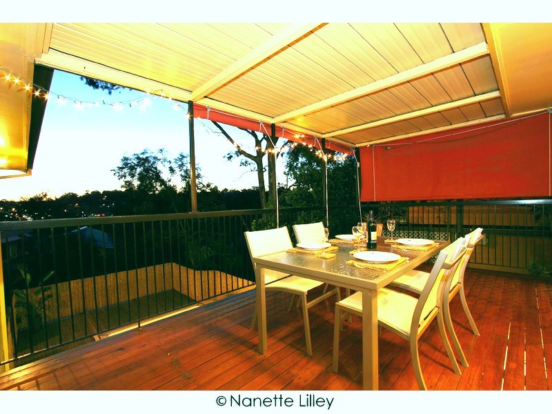 32 Chapel Hill Road, Chapel Hill QLD 4069