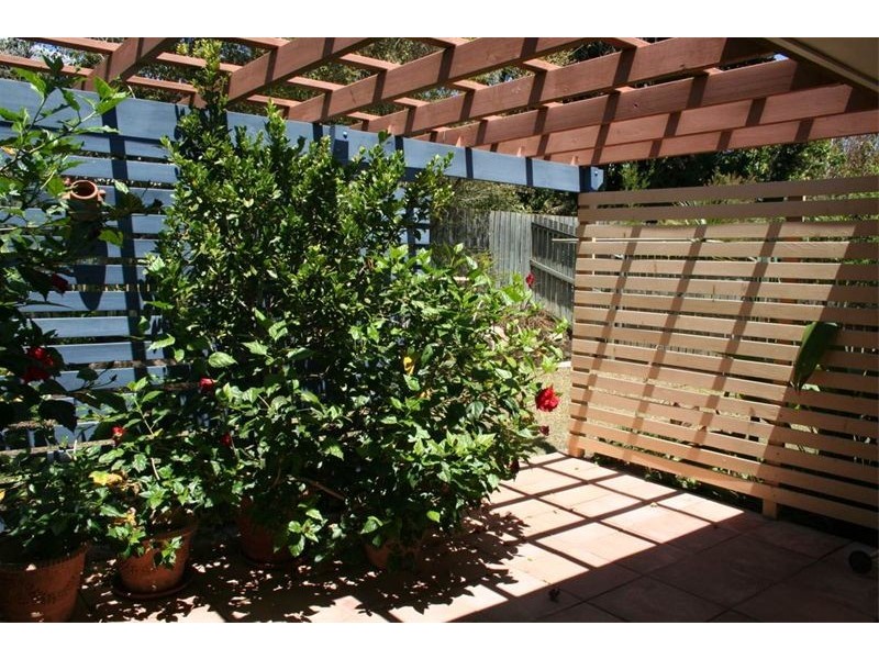 225 Long St East, Graceville QLD 4075