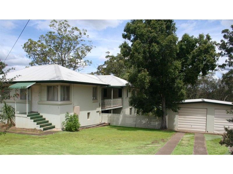 114 Seventeen Mile Rocks Road, Oxley QLD 4075