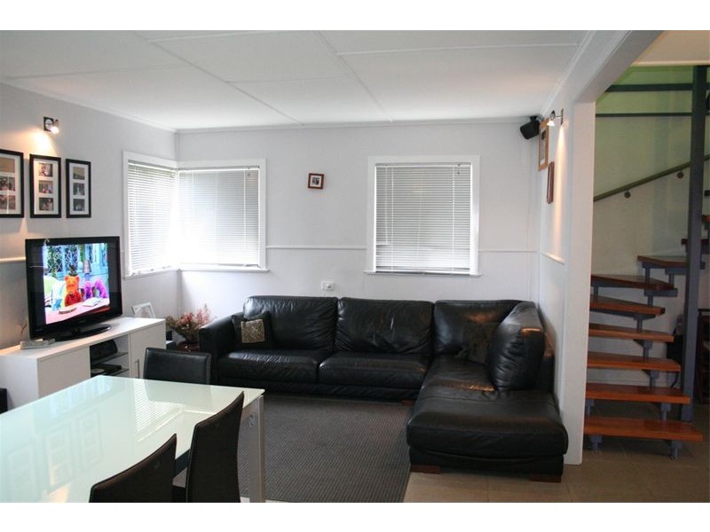 114 Seventeen Mile Rocks Road, Oxley QLD 4075