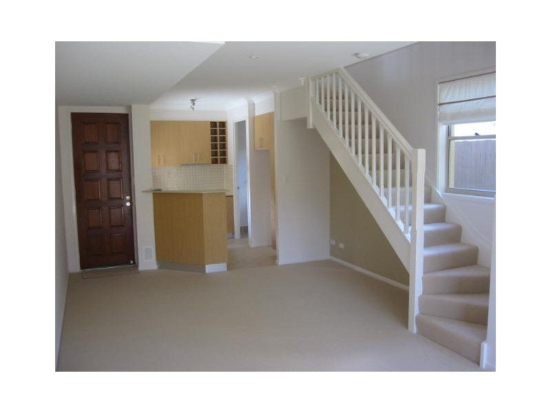 2/37 Hood Street, Sherwood QLD 4075