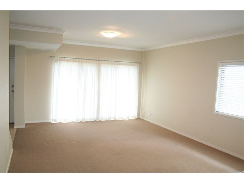 3 709 Oxley Road, Corinda QLD 4075