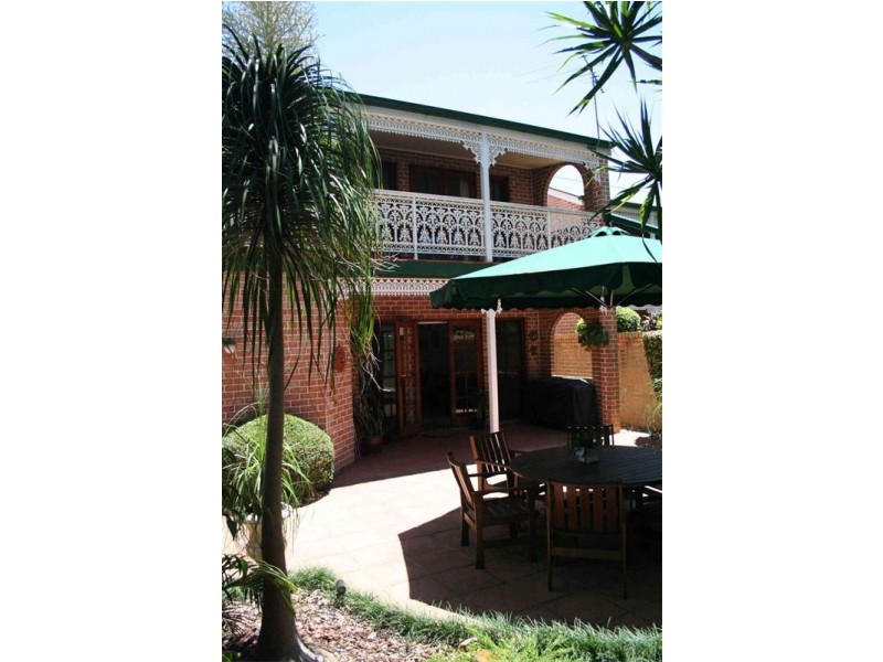 20 Laurel Avenue, Chelmer QLD 4068