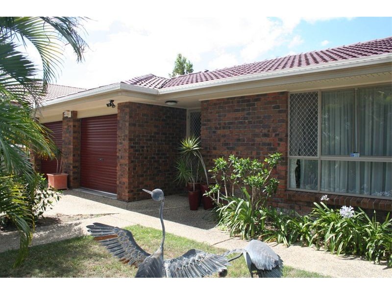 6 Prestwick Street, Oxley QLD 4075