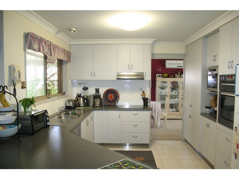 6 Prestwick Street, Oxley QLD 4075