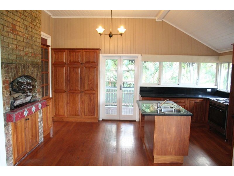 2 Ardoyne Road, Corinda QLD 4075